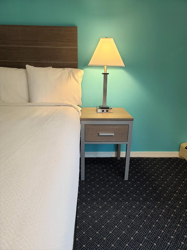 Bedroom 2, Olde Tavern Motel and Inn, Barnstable