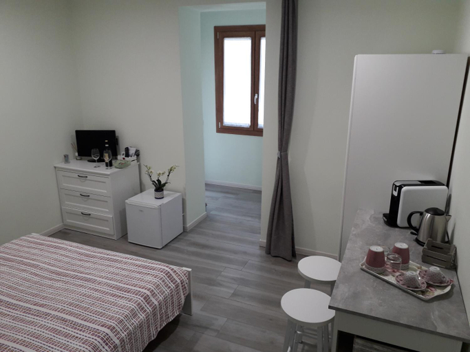 Others 4, CASA LIBERTY, Lecco