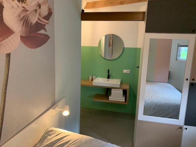 Bedroom 2, Hoeve H-art, Silo 161, Uniek Drents silo-appartement met prive terras en rust, De Wolden