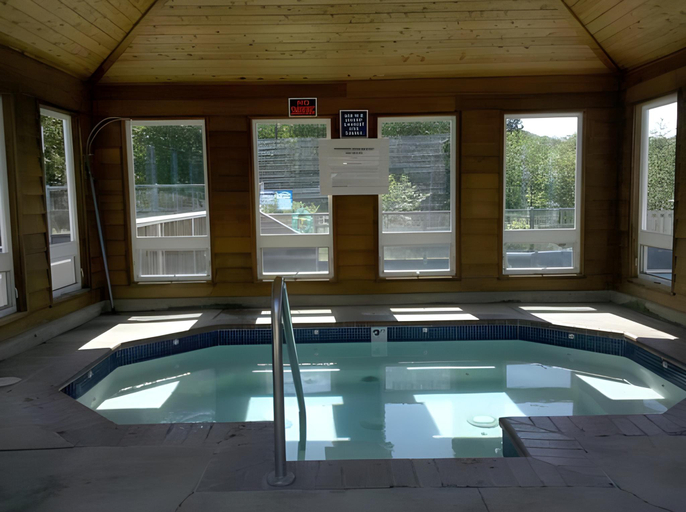 Sport & Beauty 5, Paradise Cove Resort & Marina, Tillamook