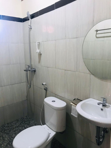 Bathroom 15