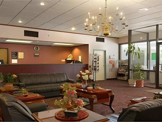 Public Area 3, Best Western Plymouth Inn-White Mountains, Grafton