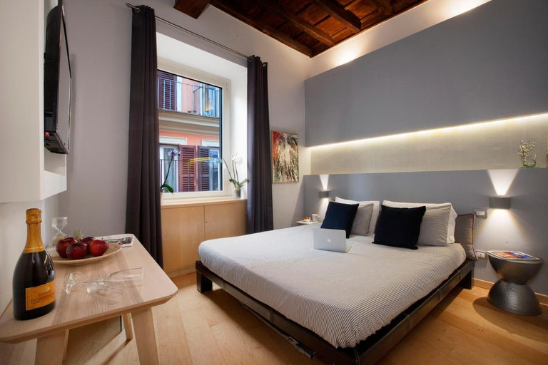 Others 3, Delle Grotte Apartment, Roma