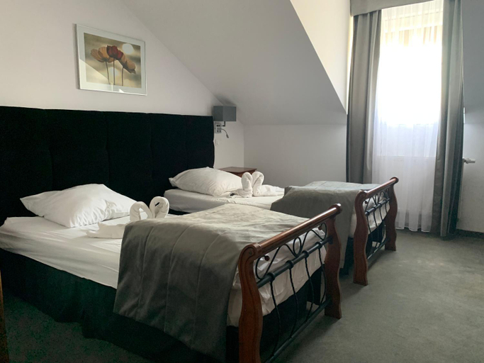 Bedroom 12