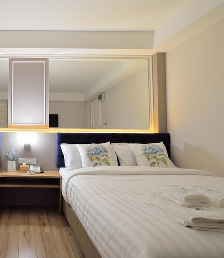 Bedroom 6