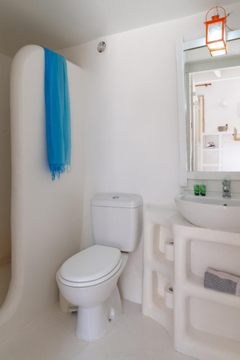 Bathroom 3, Atlantis Houses, South Aegean