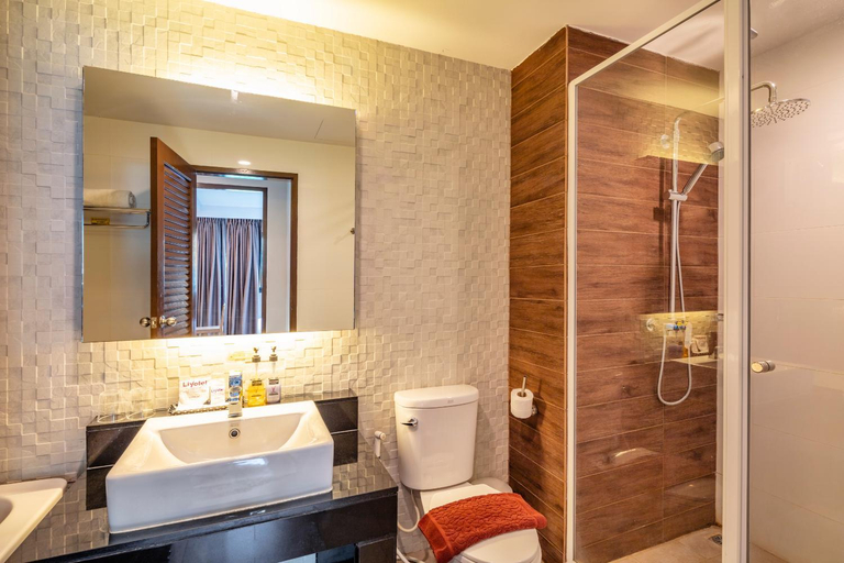 Bathroom 4
