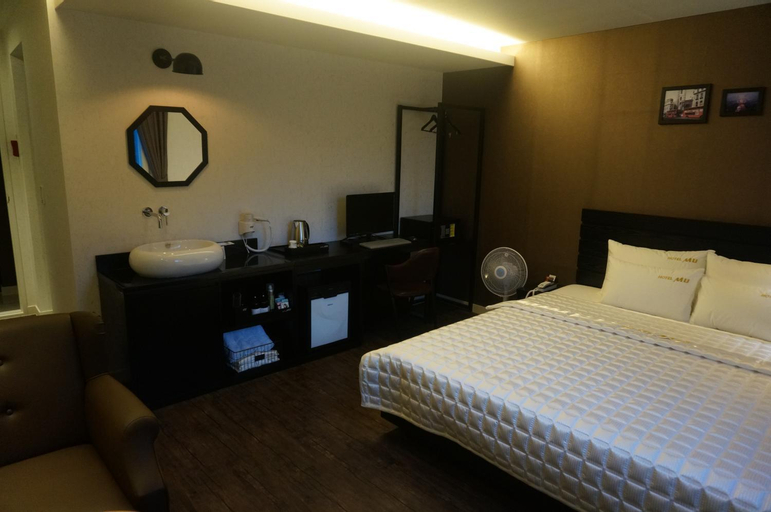 Bedroom 30