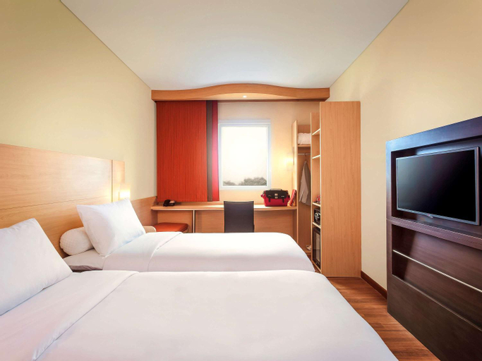 Bedroom 15