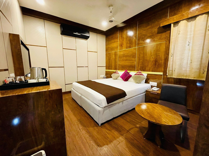 Bedroom 4, B8 HOTEL, Thiruvallur
