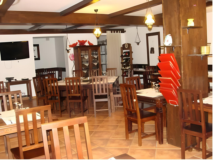 Food & Drinks 5, Hotel-Restaurant Siesta Balea, Capatanenii Pamanteni