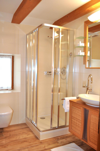 Bathroom 5