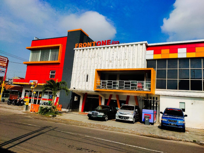 Exterior & Views 18