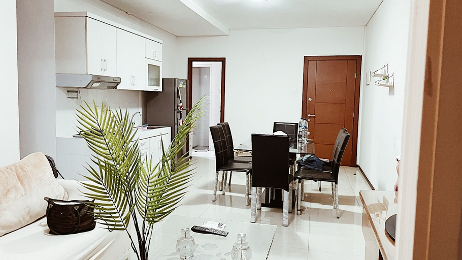 Dining Room 4
