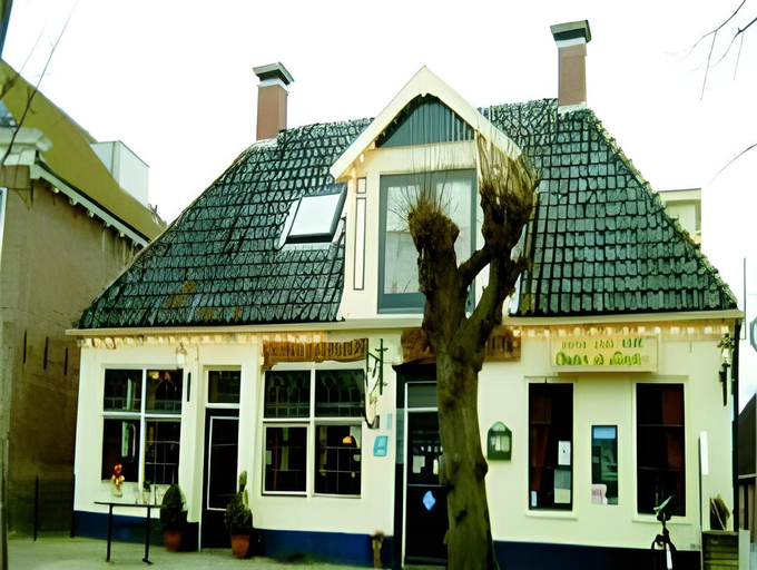 Others 4, Hotel Onder De Linden, Noordenveld