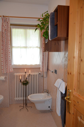 Bathroom 3, B&B Primavera, Trento