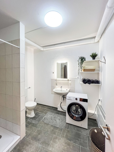 Bathroom 5, Apart Brunnen Bremerhaven, Bremerhaven