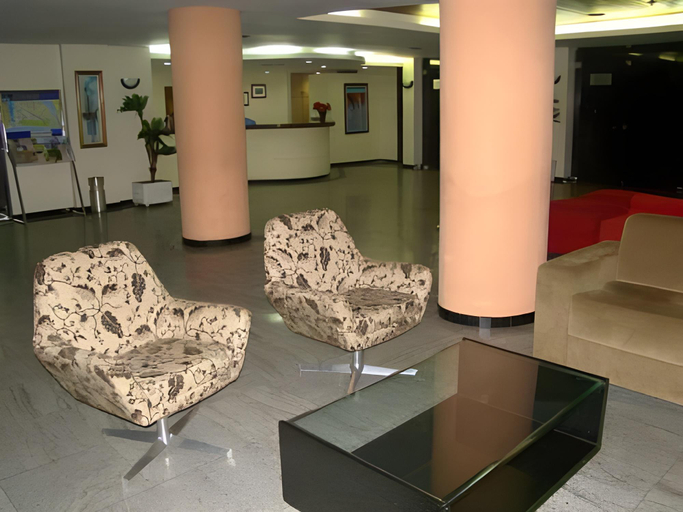 Public Area 23