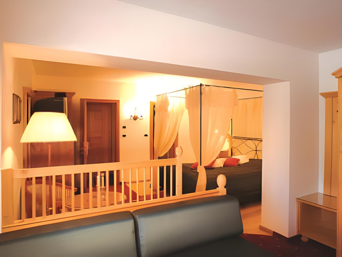 Bedroom 2, Alpstay - Hotel Acadia - Adults Mountain Home, Bolzano