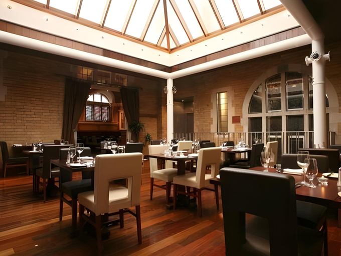 Food & Drinks 5, Morgans Hotel, Swansea