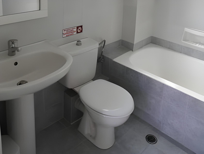 Bathroom 4, Radamanthy's Hotel Apartments, Crete