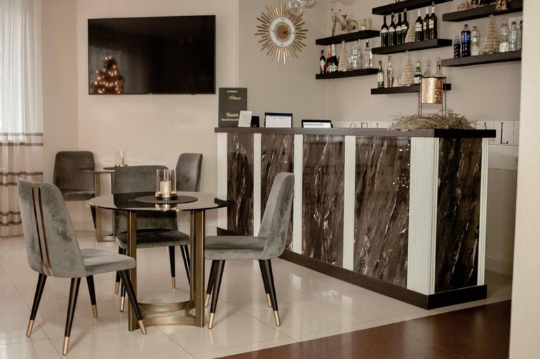 Food & Drinks 3, Опал, Stryis'kyi