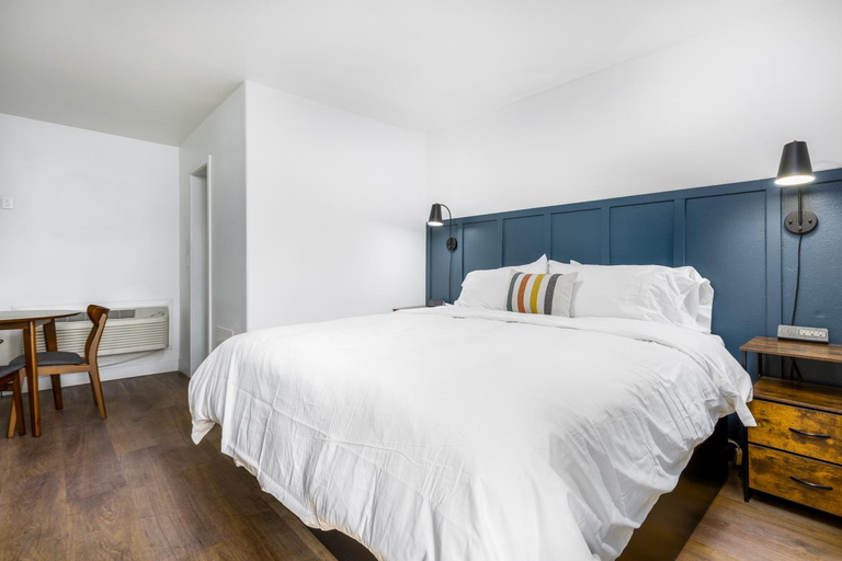 Bedroom 6