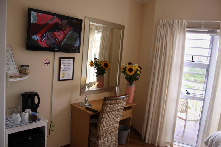 Others 4, Blougans B&B, Overberg