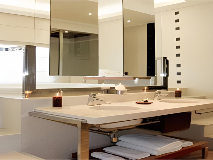 Bathroom 5, Hotel Envia Almeria Spa & Golf, Almería