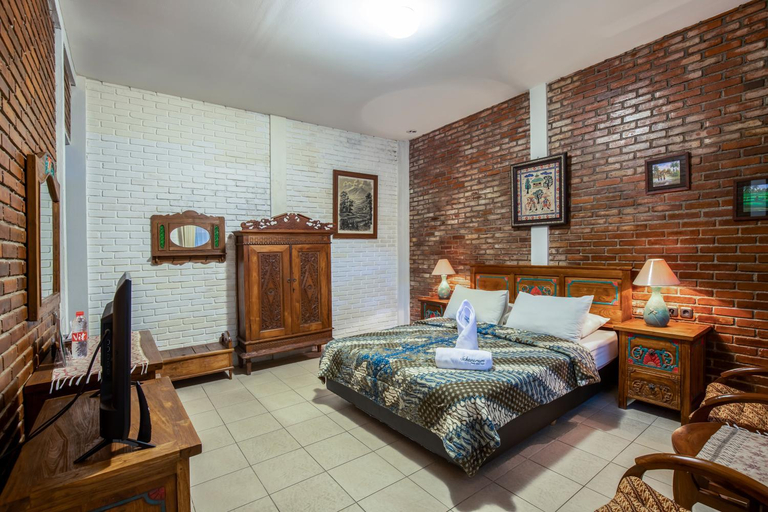 Bedroom 9