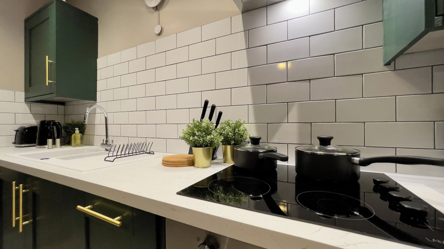 Others 5, Stay Angels - Cosy Boho Apartment, Sheffield