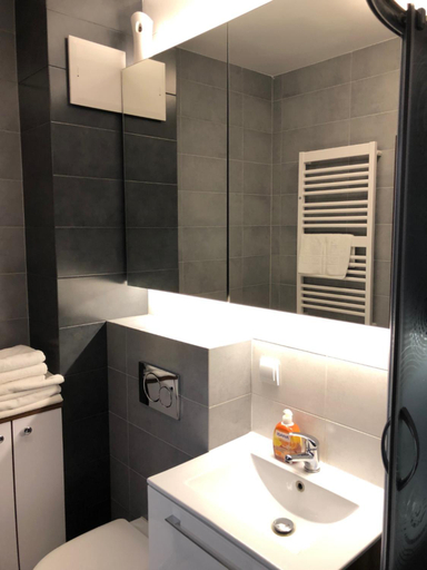 Bathroom 4