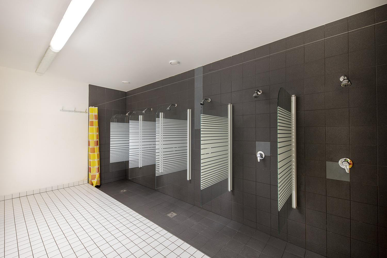Others 3, Hotel & Hostel Letov, Praha 18