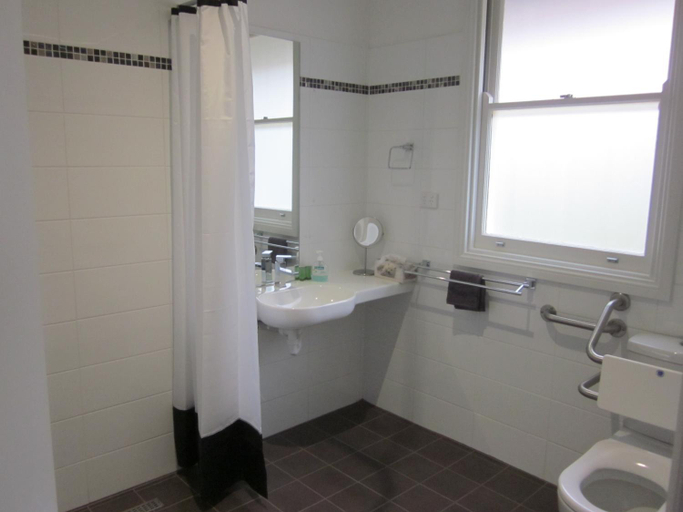 Bedroom 5, Bridgetown Valley Lodge, Bridgetown-Greenbushes