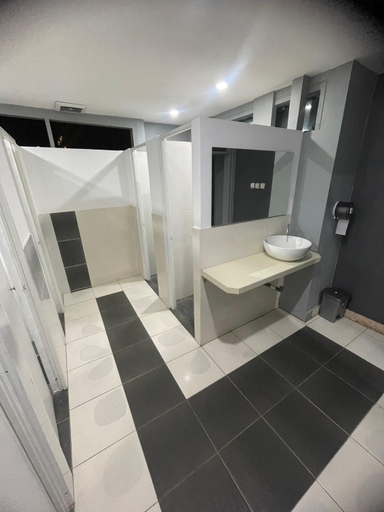 Bathroom 5, aiotuku hostelry (permanently closed), Yogyakarta