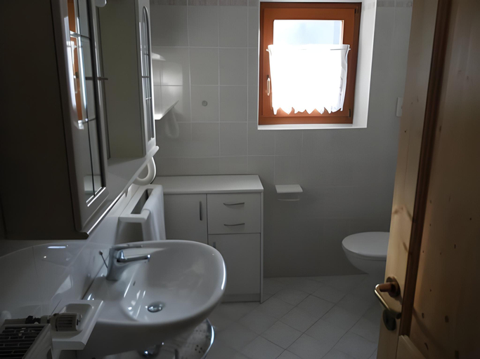 Bathroom 3, Bachlaufen Haus, Bolzano