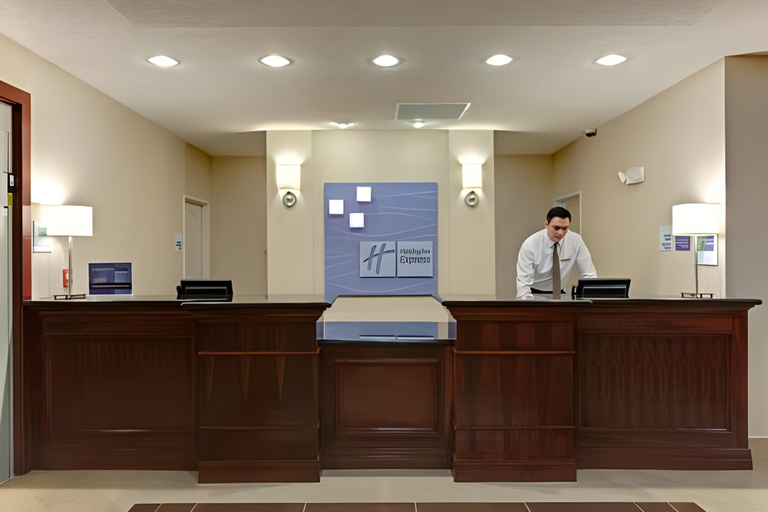 Public Area, Holiday Inn Express & Suites GRANTS - MILAN by IHG, Cibola