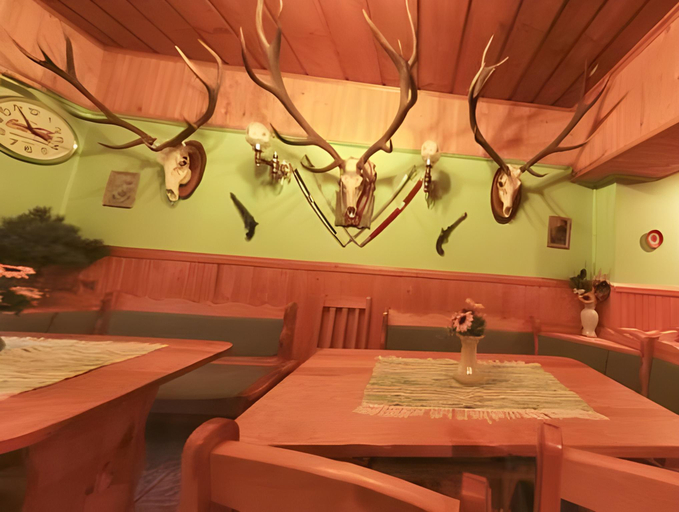 Food & Drinks 4, Penzion Hubert, Tvrdošín