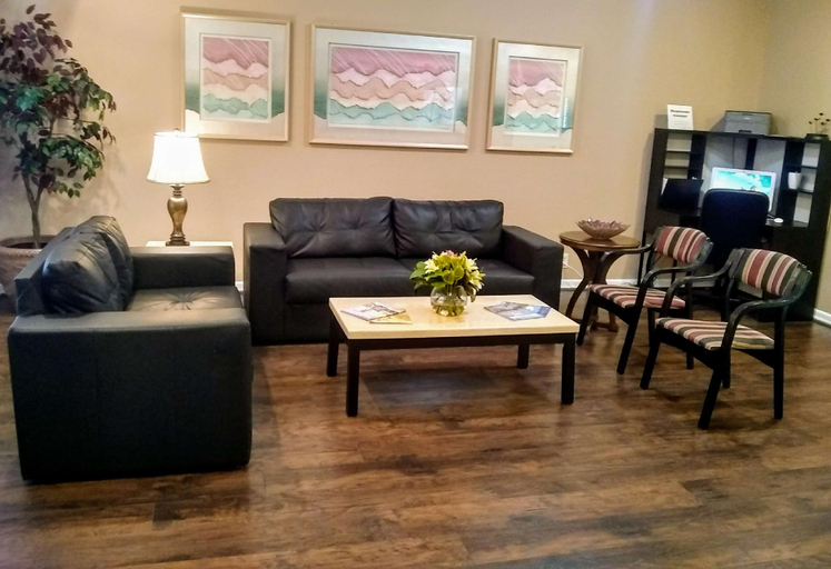 Public Area 2, GuestHouse Enumclaw, King