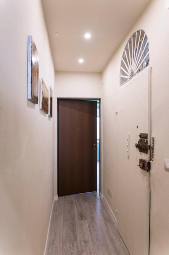 Others 3, Vasari Florence Apartment - Near SMN Station, Florence