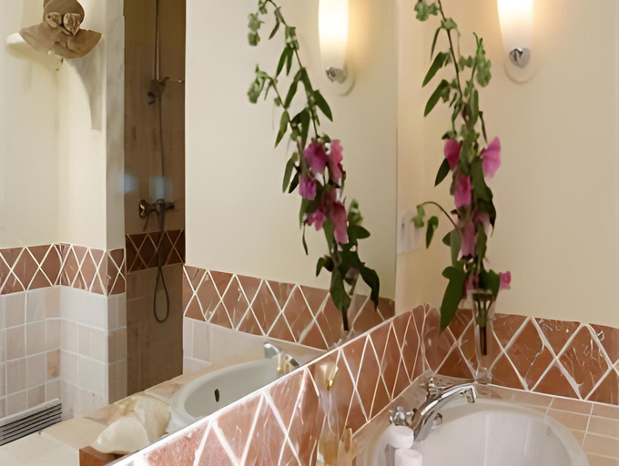 Bathroom 5, Villa Catarie, Pyrénées-Atlantiques
