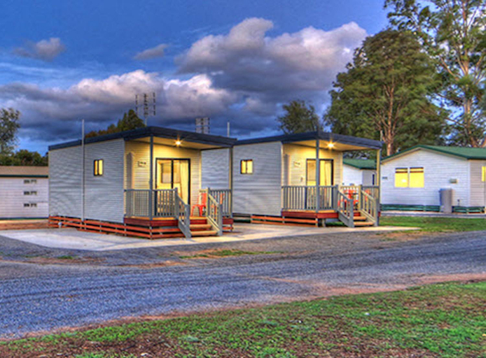 Exterior 3