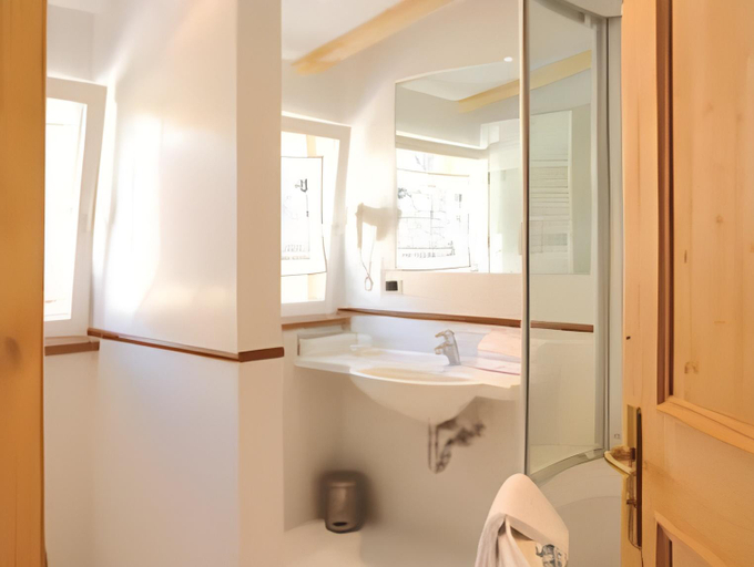 Bathroom 4, Alpstay - Hotel Acadia - Adults Mountain Home, Bolzano