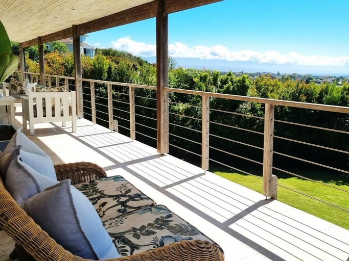 Others 5, Lismore Villa, Eden