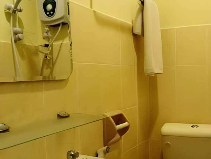Bathroom 5, Hotel Suria, Port Dickson
