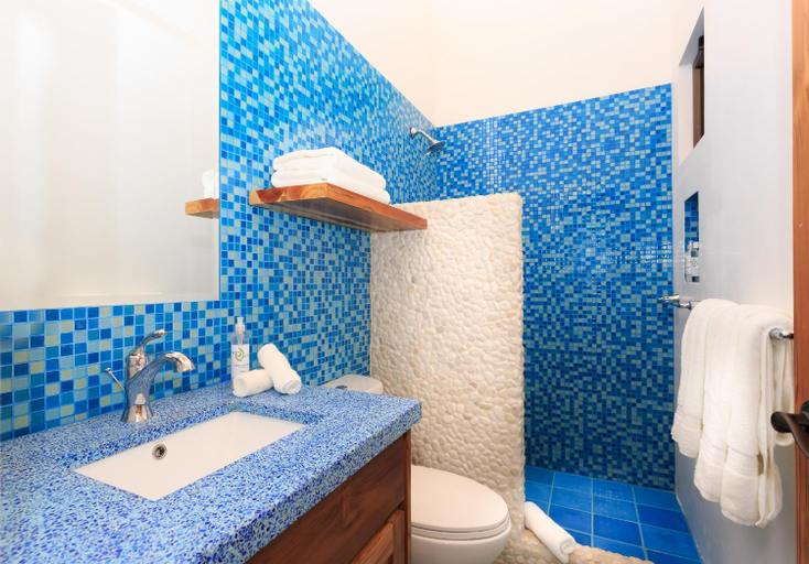 Bathroom 4, Olas Verdes Hotel, Nicoya