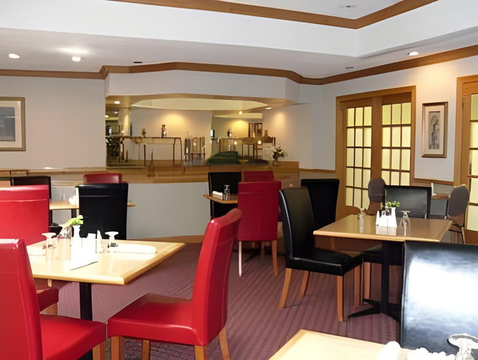 Food & Drinks 5, Spark by Hilton Owen Sound, Grey