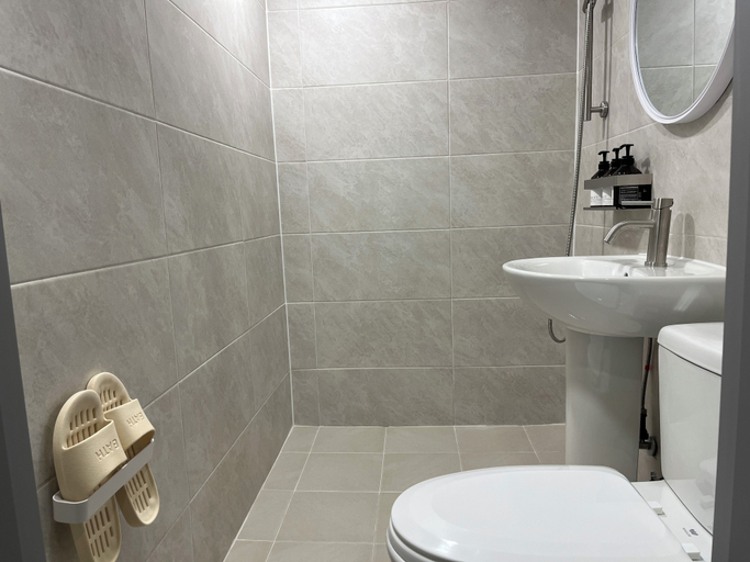 Bathroom 3, StayDucksan Hotel, Suwon