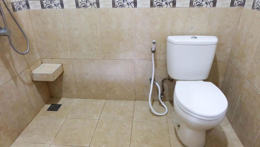 Bathroom 17