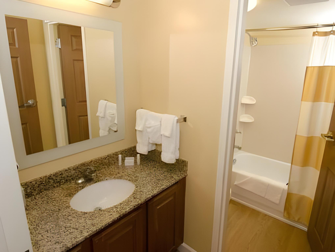 Bathroom, Suburban Studios Birmingham Homewood I-65, Jefferson